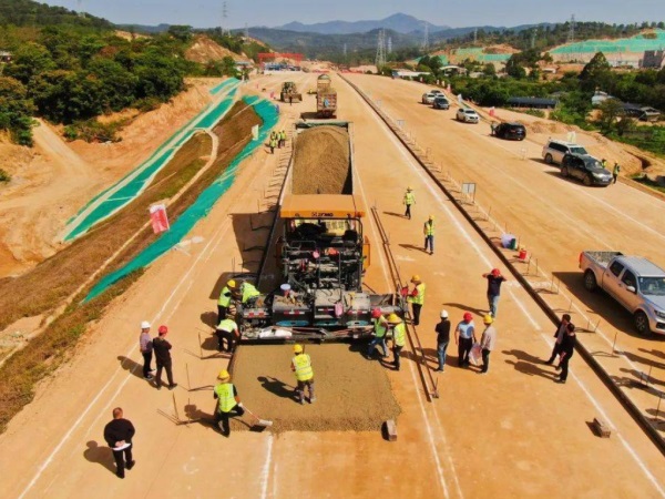 黔东南高速公路